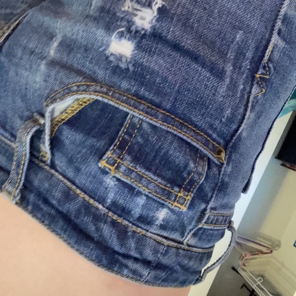 Blue Jean shorts - Picture 4 of 6